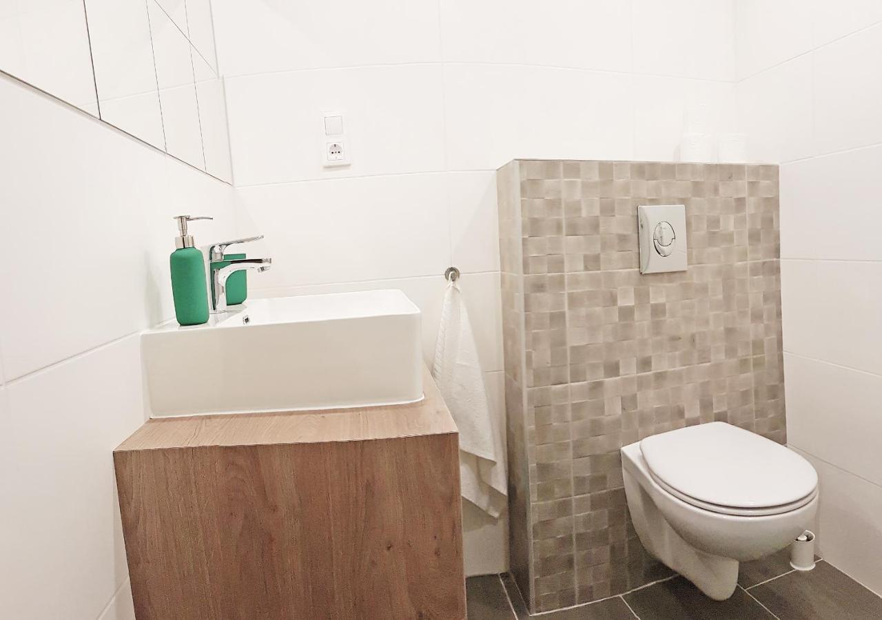 Appartamento Luxury New Cozy Flat At Dob Street Nearby Gozsdu Court